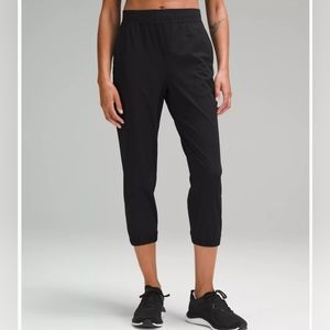 Lululemon adapted state high rise cropped jogger 23" inseam, size 4